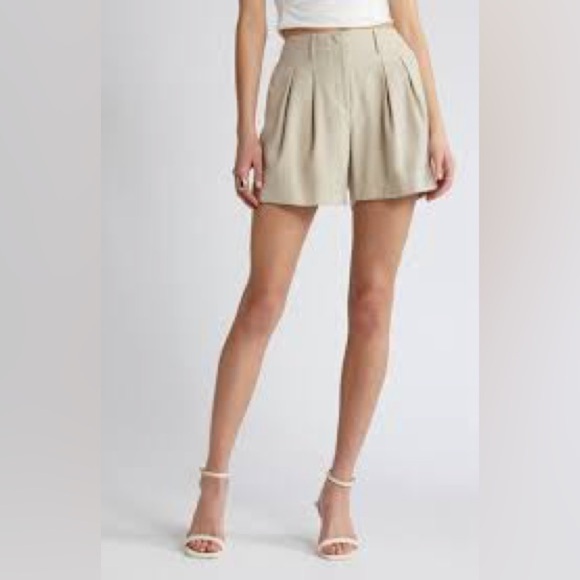 NWOT Open Edit Pleated High Waist Trouser Shorts Tan Oxford Size 14 - Picture 1 of 16
